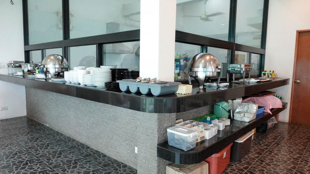 อาหารเช้าแบบบุฟเฟ่ต์ บ้านศิวิไลซ์ รีสอร์ท (Baan Civi Lize Resort) 